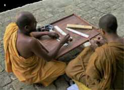 theravada.na.mahajana.net Aluvihare