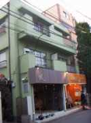aoyama-omotesando.com Avereal