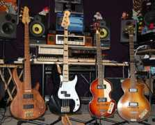 Basses