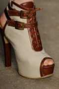 shebreathes.com Capeto