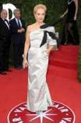 glamour.ru Carolinar