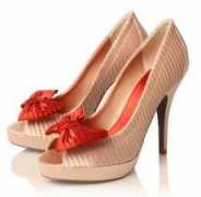shoeperwoman.com Carvella