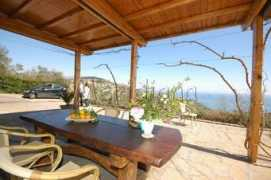 meridianvillas.com Cesina