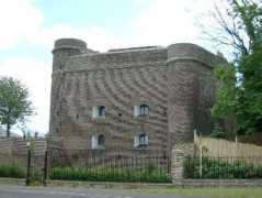 ecastles.co.uk Clarence