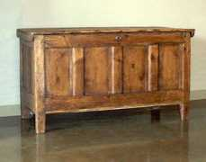 designerantiques.com Coffer