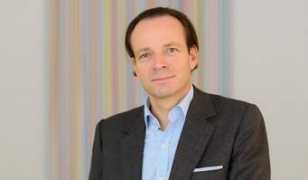 enfr.blouinartinfo.com Custot