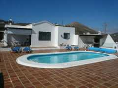 lanzarotevilladavella.com Davella