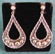 jewelsofyesteryear.com Dngl