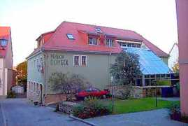 Domeck