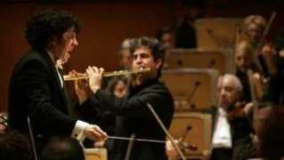latimesblogs.latimes.com Dudamel