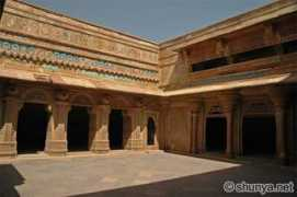 Ekhas
