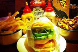 guia.folha.uol.com.br Escurinho