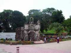 Famosa