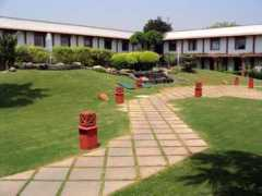 bridgeandtunnelclub.com Fatehabad