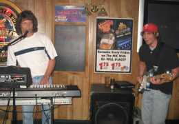 shakyjakeband.com Foulker