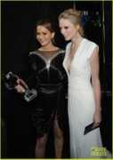 justjared.com Hugner