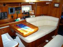 hellenic-charters.gr Jennea