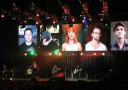 paramore.net Julika
