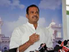 telugu.oneindia.com Komatireddy