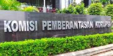 nasional.kompas.com Komisaris