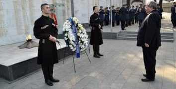 en.protothema.gr Kotz