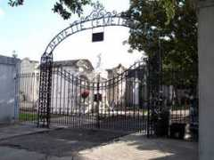 gardendistrictbedandbreakfast.com Laffayette
