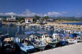 fotolibra.com Latchi