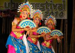 pt.trekearth.com Legong