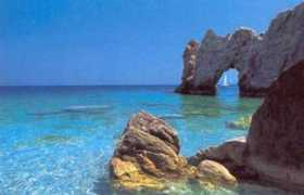 amphitrion-yachting.com Lonian