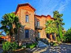 lesvos.com Loriet