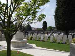 ww1cemeteries.com Louviere