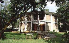 kerala-tourism-houseboats.com Madhavannair