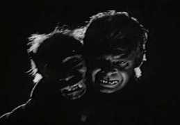 girlsgunsandghouls.com Manster