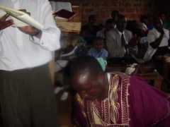 praisecenter.org Mireri