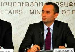 mno.hu Mladenov
