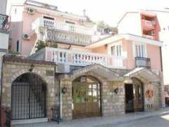 apartments-montena.com Montena