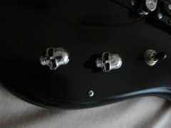 cheesyguitars.com Musima