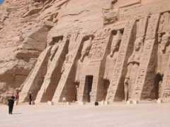 yacovissi.com Nefertari