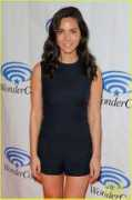 justjared.com Oliiva