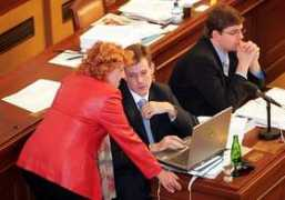 zpravy.idnes.cz Parlac