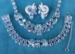 jewelsofyesteryear.com Parure