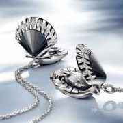 luxurylaunches.com Pendant