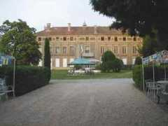 Perouze
