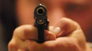 lanazione.it Pistola