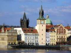 chizzyandbryan.com Prague