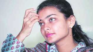 zeenews.india.com Praniti