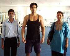 movies.rediff.com Renias