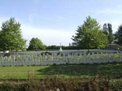 ww1cemeteries.com Roisel