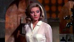 bond-girls.net Romanova