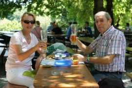 munichbeergardens.com Rosengarten